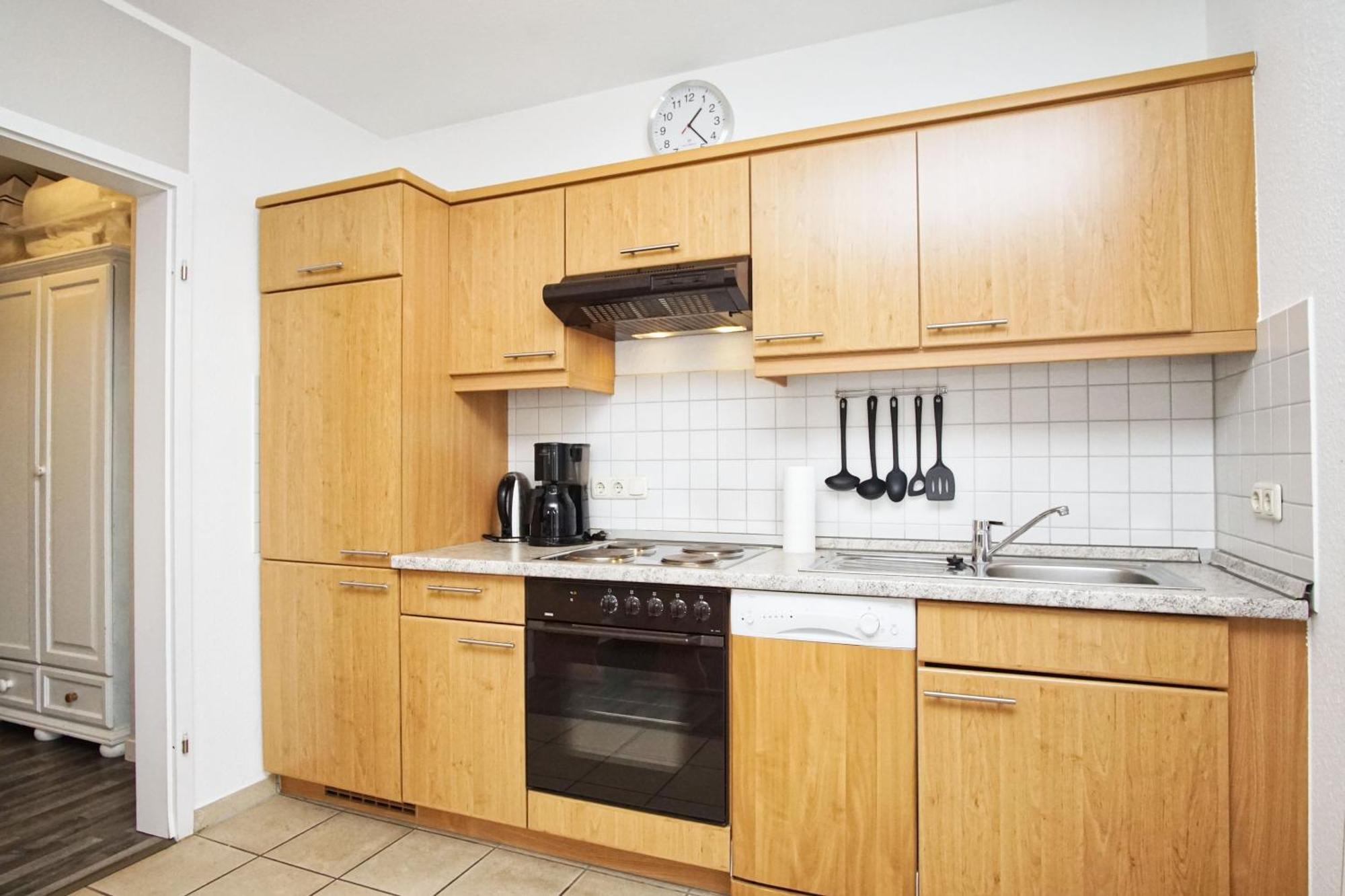 Zentrale Fewo Mit Balkon, Gratis Nutzung Vom Ahoi Erlebnisbad Und Sauna In Sellin - Villa Buskam Fewo 27 Герен Екстер'єр фото